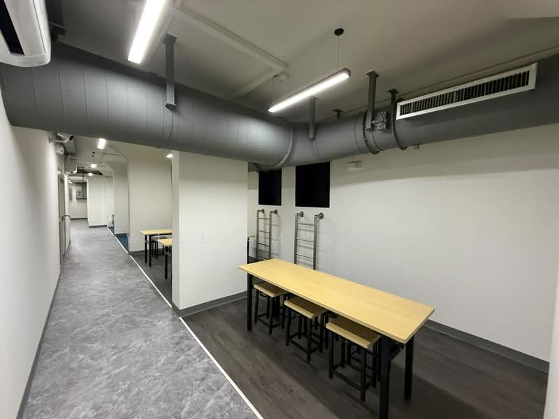 716 Jurong West Street 71, , 1,500 sqft, Shop / Shophouse For Rent, by William Choo, 500022893 - Corridor - CommercialGuru.com.sg