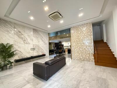 For Sale - ★ Serangoon Garden Estate ★ Modern, Lovingly Maintained Terraced with Lift ★