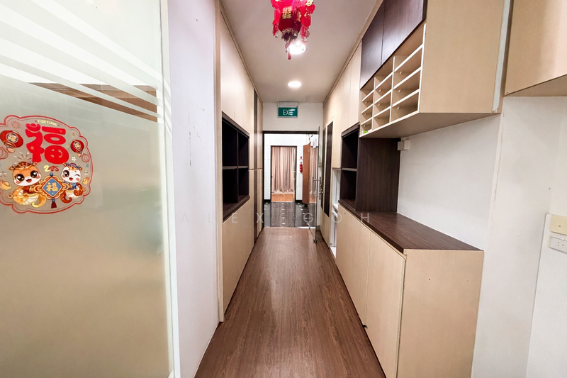 Jalan Besar Office Space For Rent. Mins Walk to City Square Mall, MRT, Jalan Besar, Jln Besar, Serangoon Road, Lavender Street, 1,111 sqft, Office For Rent, by Alex Goh, 500022979 - Corridor - CommercialGuru.com.sg