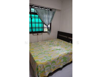 For Rent - 327 Sembawang Crescent