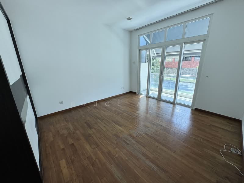 Very Cheap! Modern, Reno, 3 storey! 6 bedrooms! Don't miss it!, JALAN REDOP/NERAM RD/KASAI RD, 6 Bedrooms, 3,229 sqft, Terraced House For Rent, by Bruce Ang, 500023157 - PropertyGuru.com.sg