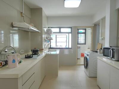 For Sale - 421 Ang Mo Kio Avenue 10