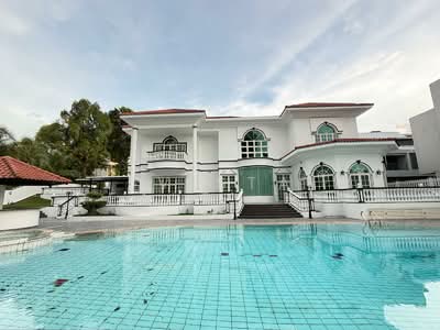 For Rent - Old Holland Road GCB