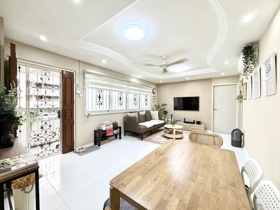 764A Woodlands Circle