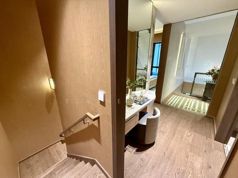 2nd Level Master Room