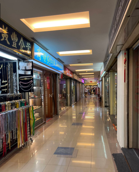 Katong Shopping Centre, 865 Mountbatten Road, 346 sqft, Food & Beverage For Rent, by Sunny Koh, 500023461 - Corridor - CommercialGuru.com.sg