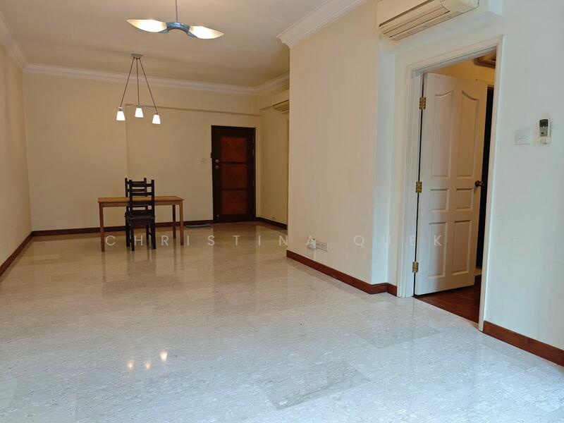 For Rent - La Crystal