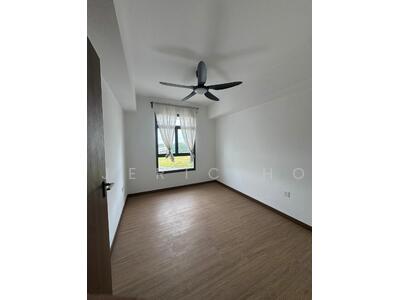 For Rent - 244A Tengah Central
