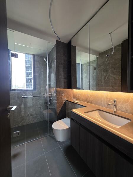 Tembusu Grand, 92 Jalan Tembusu, 4 Bedrooms, 1,432 sqft, Condominium For Rent, by Esther Wang 王芝茵, 500023769 - Bathroom - PropertyGuru.com.sg