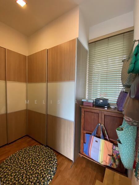 Walk-in Wardrobe