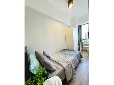 For Rent - Lucky Plaza