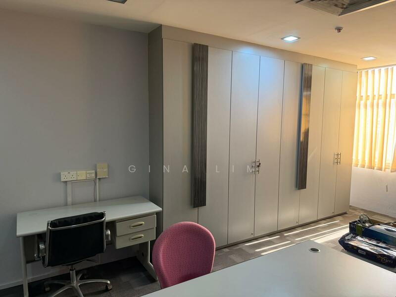 Peninsula Plaza, 111 North Bridge Road, 517 sqft, Office For Sale, by Gina Lim, 500023808 - Study - CommercialGuru.com.sg