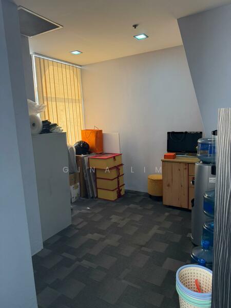 Peninsula Plaza, 111 North Bridge Road, 517 sqft, Office For Sale, by Gina Lim, 500023808 - Interior - CommercialGuru.com.sg