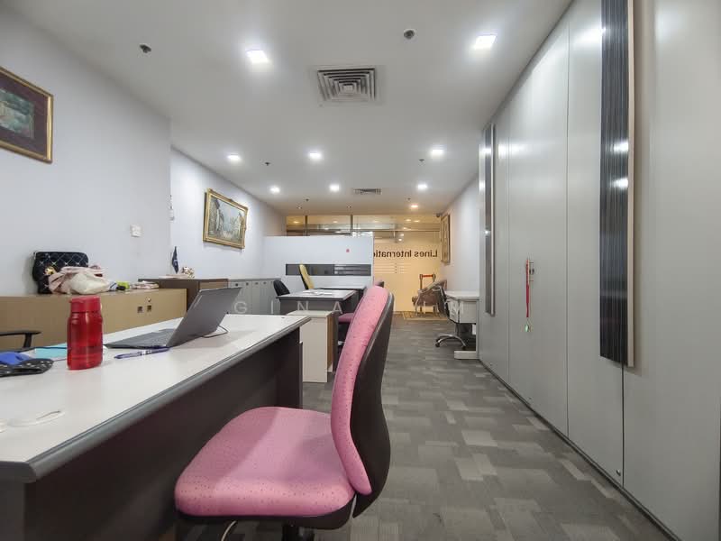 Peninsula Plaza, 111 North Bridge Road, 517 sqft, Office For Sale, by Gina Lim, 500023808 - Interior - CommercialGuru.com.sg