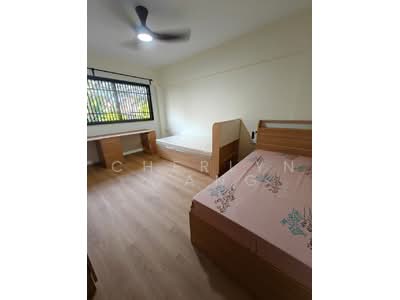 For Rent - 302 Hougang Avenue 5