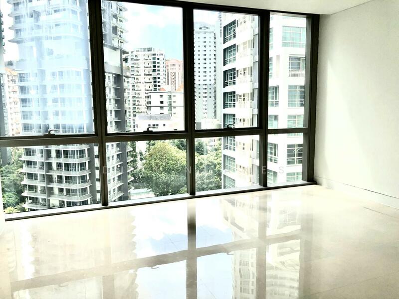 Living - full length windows - stunning!