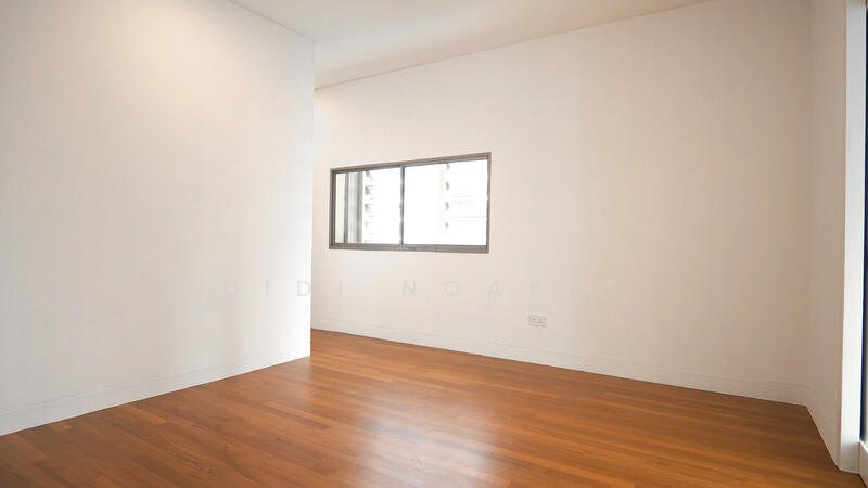 Master Bdrm + Walk-in Wardrobe behind