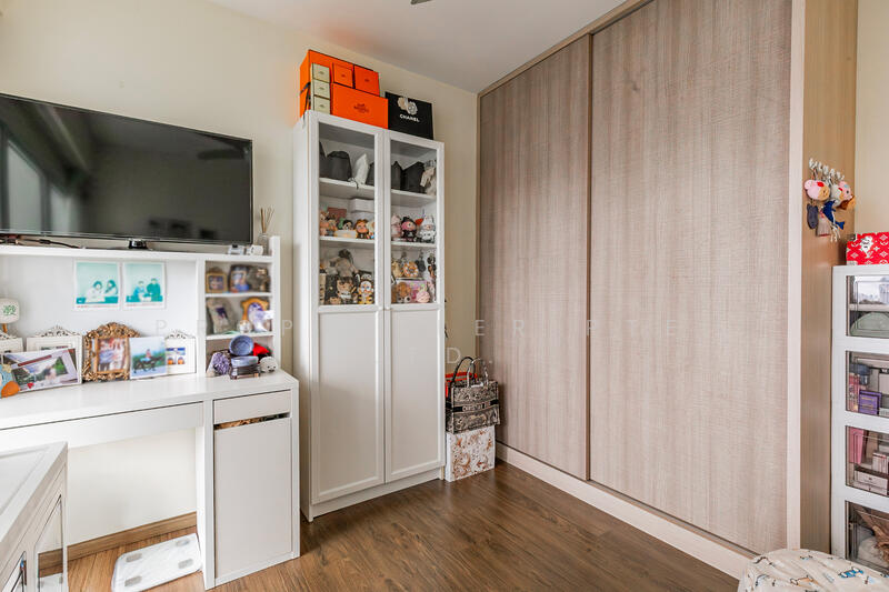 Eight Riversuites Condominium For Sale at S$ 2,080,000 | PropertyGuru Singapore - Interior