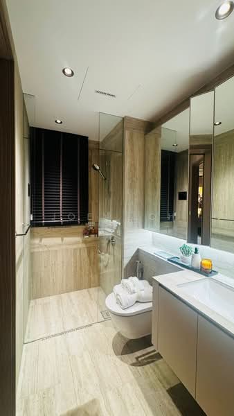 River Modern Condominium For Sale at S$ 5,995,000 | PropertyGuru Singapore - Bathroom
