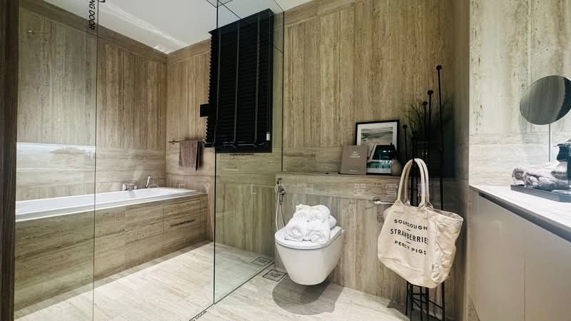 River Modern Condominium For Sale at S$ 5,995,000 | PropertyGuru Singapore - Bathroom