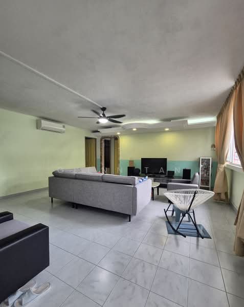 324 Ubi Avenue 1, 324 Ubi Avenue 1, 3 Bedrooms, 1,130 sqft, HDB Flat For Sale, by Glenn Tan, 500024150 - Living Room - PropertyGuru.com.sg