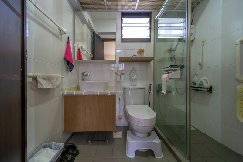 30 Ghim Moh Link, 30 Ghim Moh Link, 2 Bedrooms, 732 sqft, HDB Flat For Sale, by Michael Ooi, 500024316 - Bathroom - PropertyGuru.com.sg