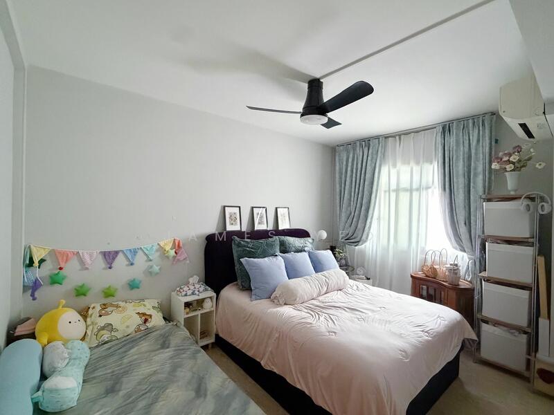 604 Senja Road HDB Flat For Sale at S$ 1,000,000 | PropertyGuru Singapore - Bedroom