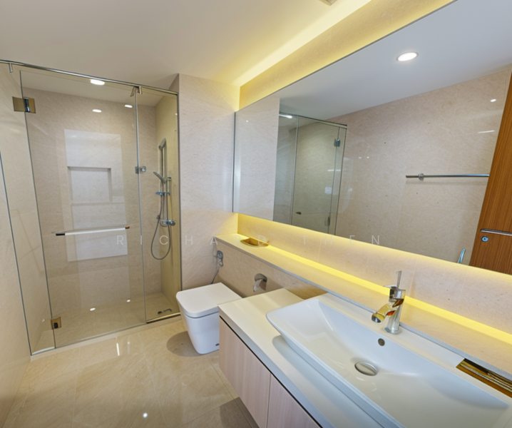 Greenwood Mews, 271 Greenwood Avenue, 5 Bedrooms, 3,100 sqft, Cluster House For Rent, by Richard Then, 500024426 - Bathroom - PropertyGuru.com.sg