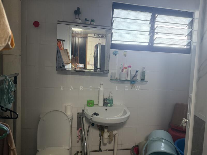 For Sale - 176 Ang Mo Kio Avenue 4