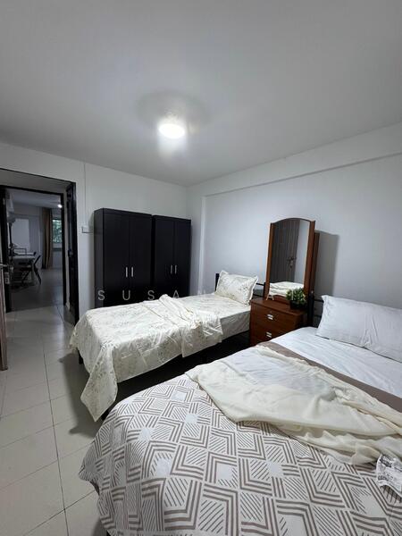 Room 1 - 2 single bed own bath