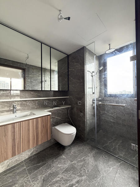 Lentor Modern, Lentor Central, 3 Bedrooms, 980 sqft, Condominium For Rent, by Kenny Chew, 500024521 - Master Bath - PropertyGuru.com.sg