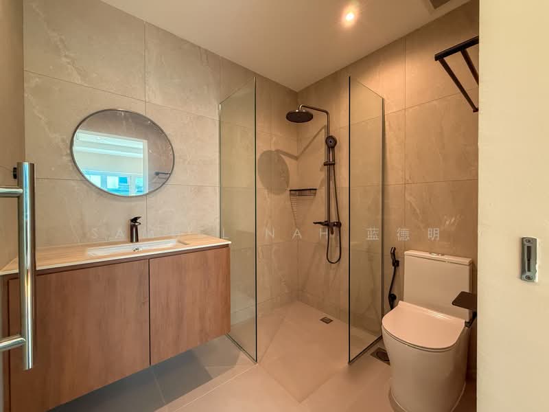 Adelphi Park Estate, Gardenia Road, 6 Bedrooms, 6,000 sqft, Detached House For Rent, by Samuel Nah 蓝德明, 500024629 - Bathroom - PropertyGuru.com.sg