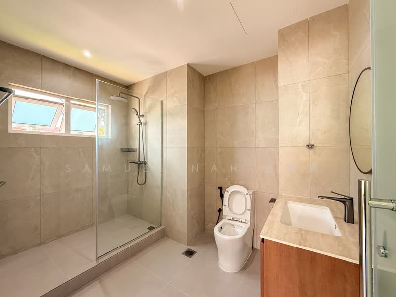 Adelphi Park Estate, Gardenia Road, 6 Bedrooms, 6,000 sqft, Detached House For Rent, by Samuel Nah 蓝德明, 500024629 - Bathroom - PropertyGuru.com.sg
