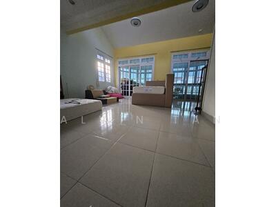 For Sale - Huge 3 Storey Semi D/ Telok Kurau