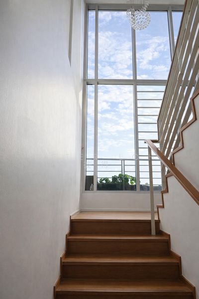 Grandeur 8 Condominium For Sale at S$ 2,880,000 | PropertyGuru Singapore - Stairs