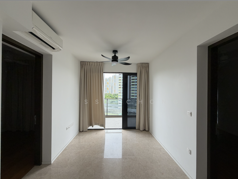 Avenue South Residence Condominium For Sale at S$ 1,500,000 | PropertyGuru Singapore - Balcony