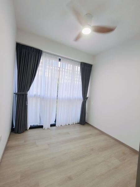 Sky Eden @ Bedok, 1 Bedok Central, 3 Bedrooms, 893 sqft, Condominium For Rent, by Lee Soo Kim, 500024857 - Common room with ceiling fan - PropertyGuru.com.sg