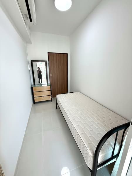 The Metropolitan Condominium, 8 Alexandra View, Room Rental, 150 sqft, Condominium For Rent, by Sean Ong, 500024929 - Bedroom - PropertyGuru.com.sg