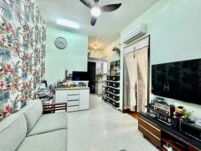 For Sale - Laurel Tree