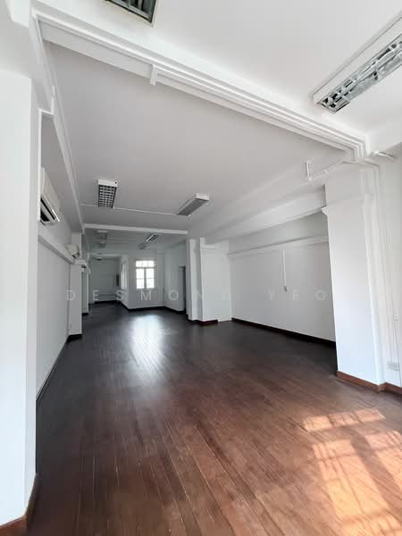 Boat Quay/Circular Road, , 732 sqft, Shop / Shophouse For Rent, by Desmond Yeo, 500024950 - Interior - CommercialGuru.com.sg