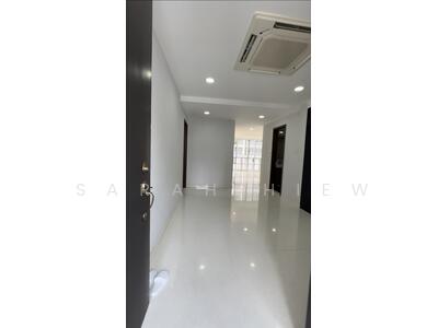 For Rent - UE Square