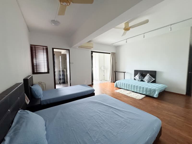 Pandan Valley, 4 Pandan Valley, 4 Bedrooms, 2,142 sqft, Condominium For Sale, by Wu JiaWei, 500024992 - Master Bedroom - PropertyGuru.com.sg
