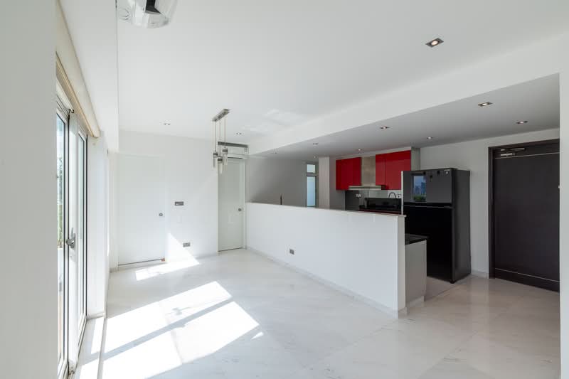 Burlington Square, 175 Bencoolen Street, 4 Bedrooms, 3,036 sqft, Apartment For Sale, by Julian Li, 500025001 - Kitchen - PropertyGuru.com.sg