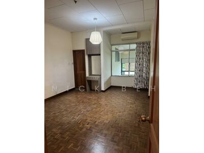 For Sale - Kovan land for rebuild! North Facing!