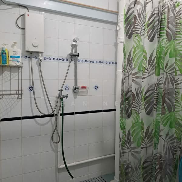 402 Admiralty Link, 402 Admiralty Link, Room Rental, 150 sqft, HDB Flat For Rent, by Yean Nee, 500025049 - Bathroom - PropertyGuru.com.sg