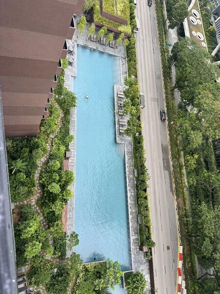 Midtown Modern Condominium For Sale at S$ 2,050,000 | PropertyGuru Singapore - Pool