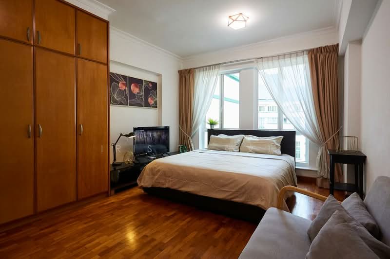 Emerald Garden, 33 Club Street, Room Rental, 150 sqft, Condominium For Rent, by Iris T. 张文珊, 500025059 - Master Bedroom - PropertyGuru.com.sg