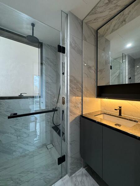 The Landmark, 173 Chin Swee Road, 2 Bedrooms, 753 sqft, Condominium For Rent, by Dylan Seng 成伟洋, 500025178 - Common Bathroom - PropertyGuru.com.sg