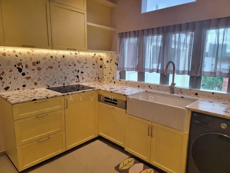 76 Guan Chuan Street, 76 Guan Chuan Street, 2 Bedrooms, 1,227 sqft, Apartment For Rent, by Alvin Yeo, 500025190 - Kitchen - PropertyGuru.com.sg