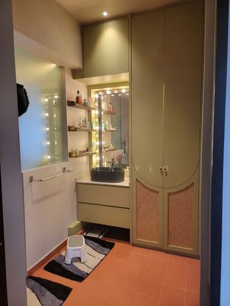 76 Guan Chuan Street, 76 Guan Chuan Street, 2 Bedrooms, 1,227 sqft, Apartment For Rent, by Alvin Yeo, 500025190 - Bathroom - PropertyGuru.com.sg